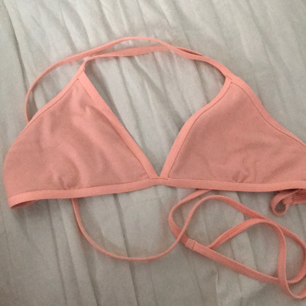 jolyn XL triangle top!! 💖